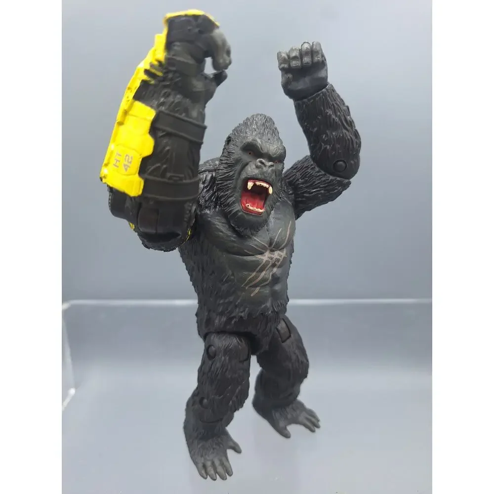 Godzilla x Kong~ Kong with B.E.A.S.T. Glove~Monsterverse~Action Figure~6 Inch